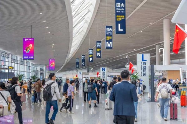 启运配资 双节同庆！青岛机场保障旅客72.2万人次 日均旅客量超9万人次
